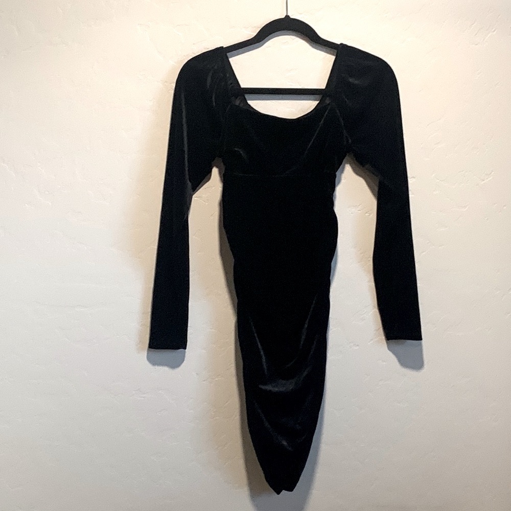 5/$25 No Comment Dress EUC